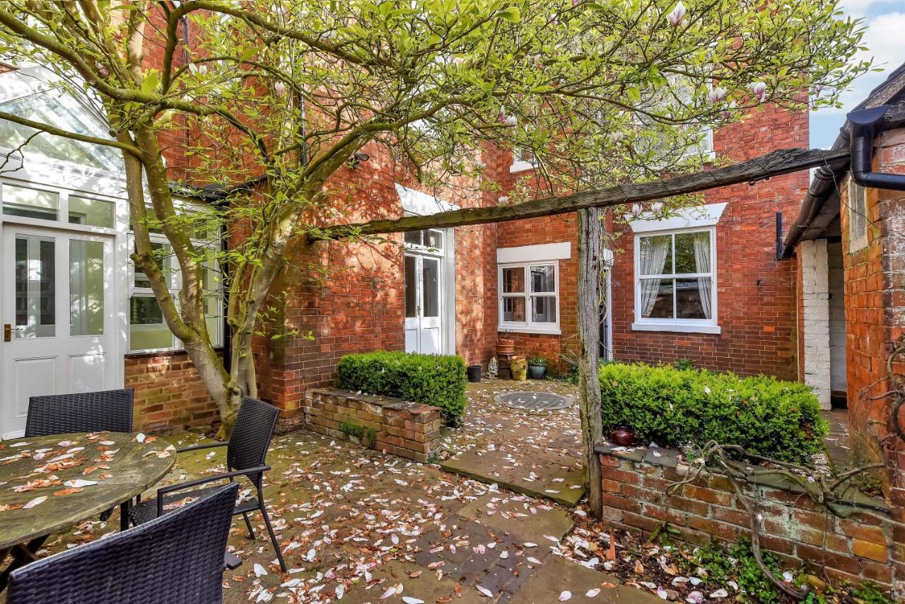 The Hollies Bed & Breakfast South Kilworth Bagian luar foto
