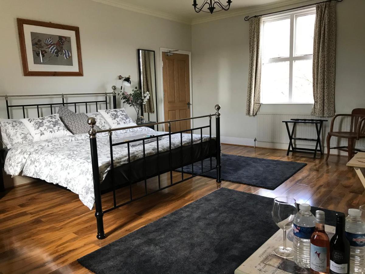 The Hollies Bed & Breakfast South Kilworth Bagian luar foto